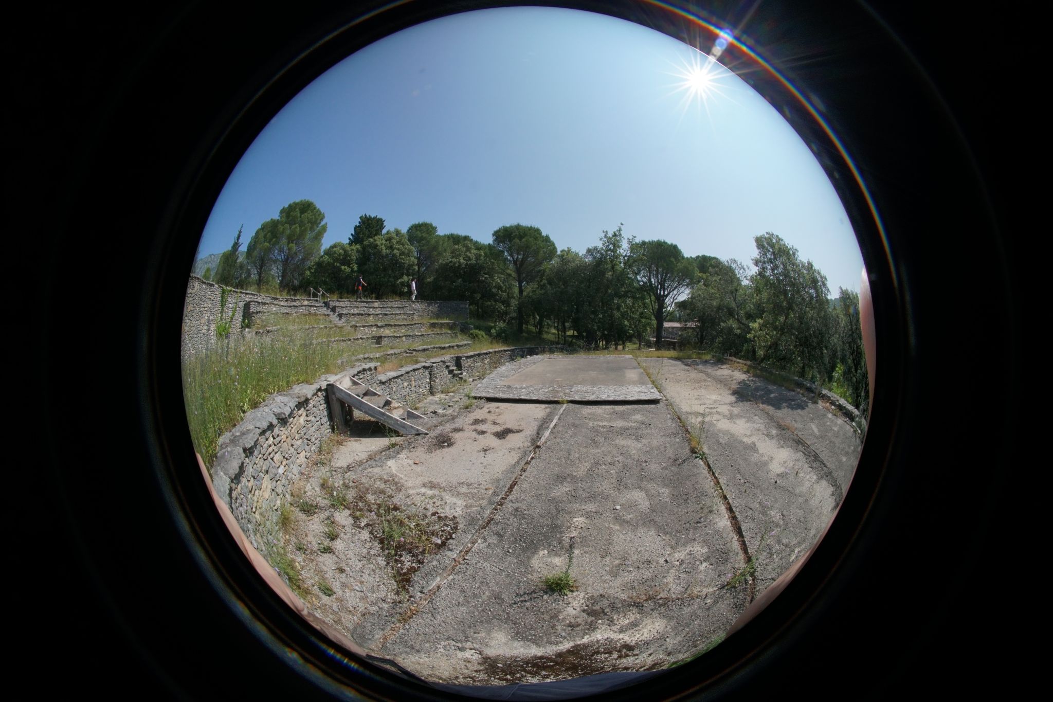 03_fmt_side_view_from_stage